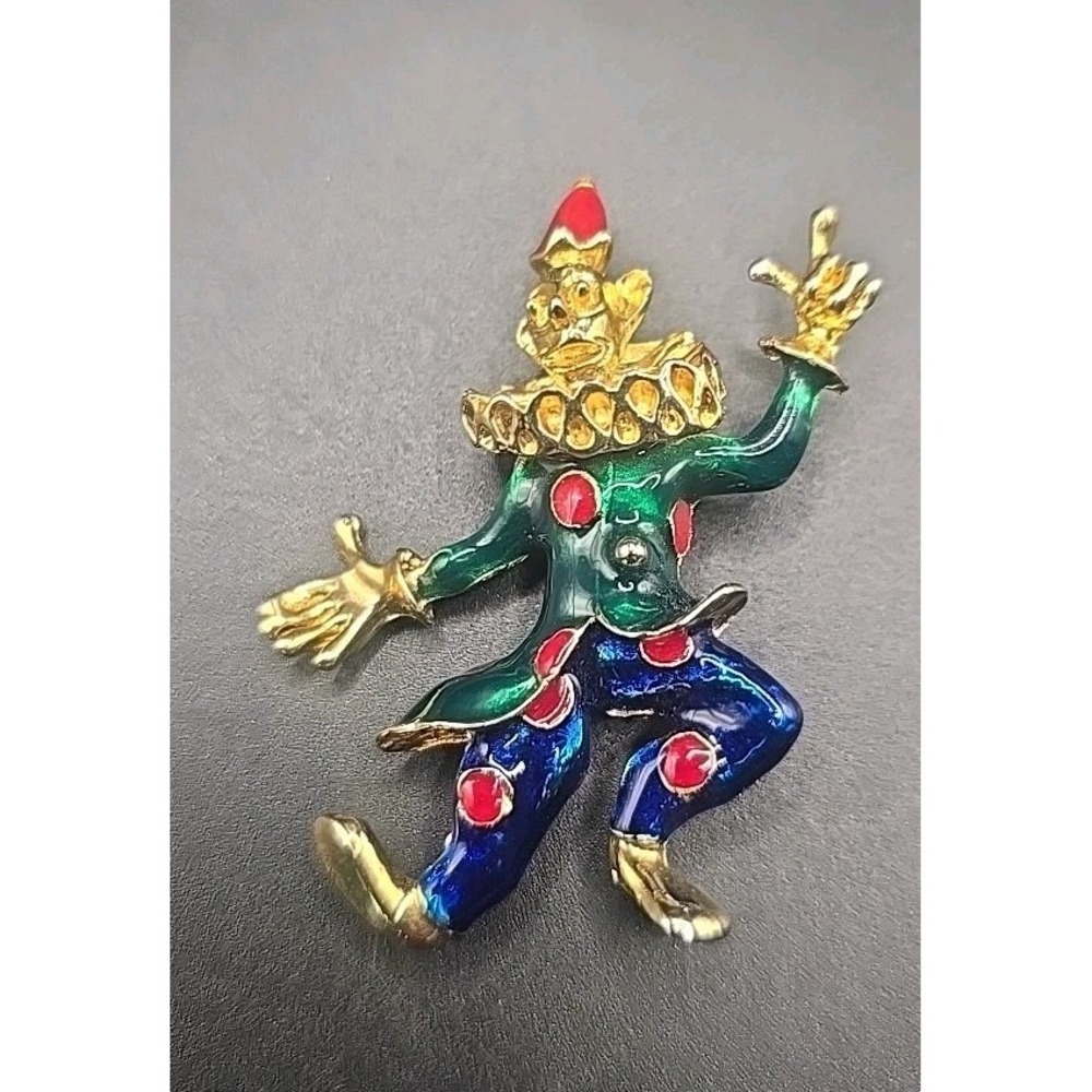 Vintage Goldtone & Enamel Clown Pin Brooch Hat Lapel Colorful Funny Scary Weird‎